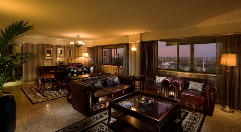 Hotel Stamford Plaza Adelajda Zewnętrze zdjęcie A suite at the Four Seasons Hotel, Cairo