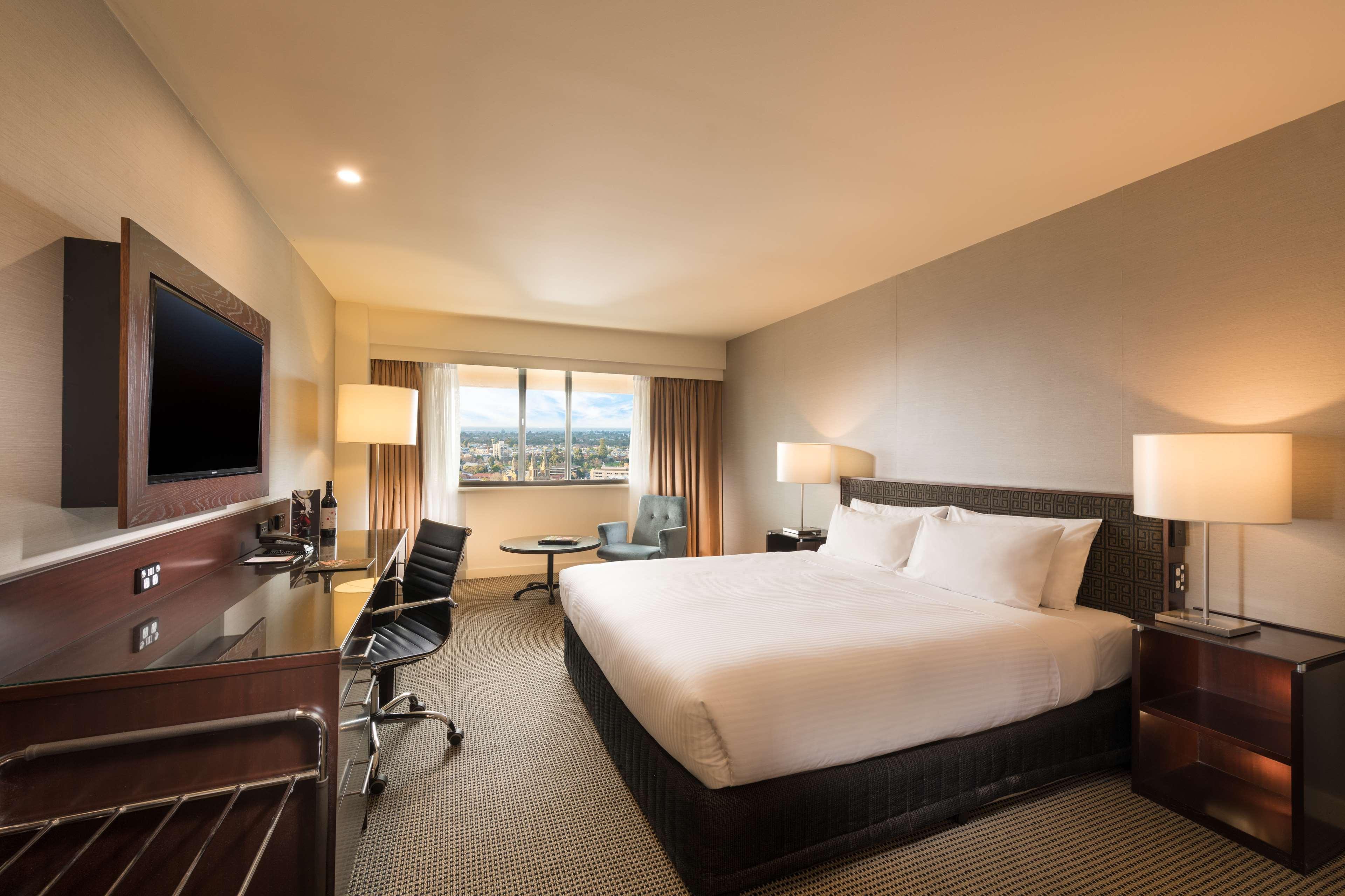 Hotel Stamford Plaza Adelajda Zewnętrze zdjęcie A guest room at the Hilton San Francisco