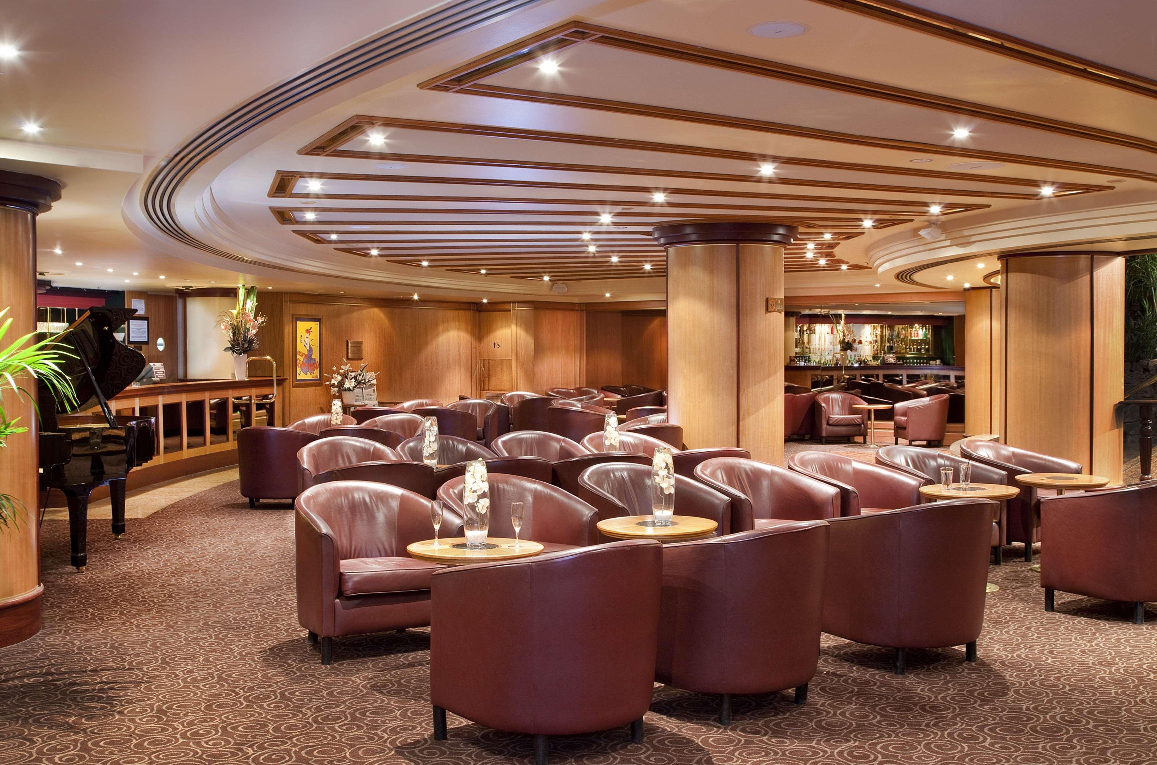 Hotel Stamford Plaza Adelajda Restauracja zdjęcie The lounge at the airport